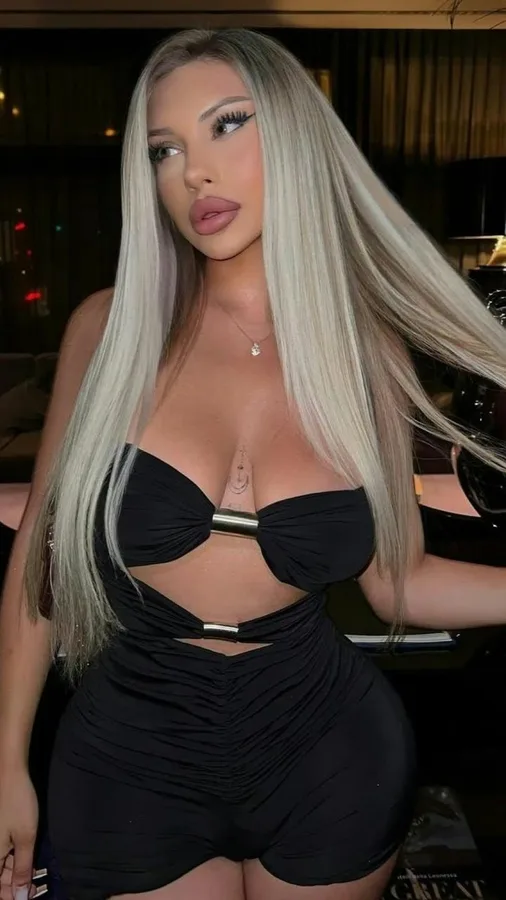 Natali - İzmir VIP Escort Bayan