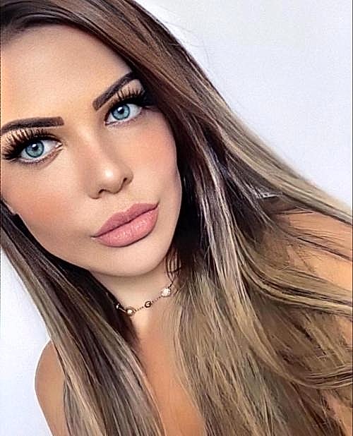 Rafaela Brazil - Dubai VIP Escort Bayan